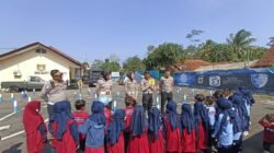 Tanamkan Kedisiplinan Sejak Dini, Sat Lantas Polres Kuningan Sambut Ceria Kunjungan Siswa TKIT dan PAUD